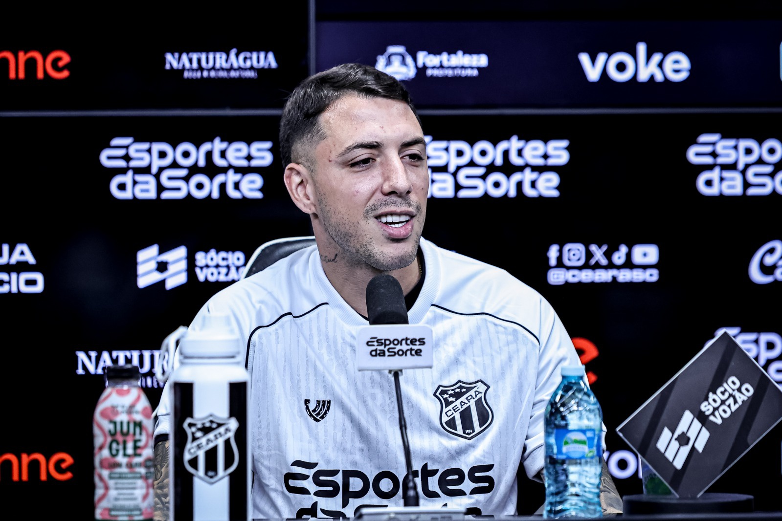 Apresentado, Renzo López celebra chegada ao Ceará e reforça desejo de contribuir: "Estou à disposição"