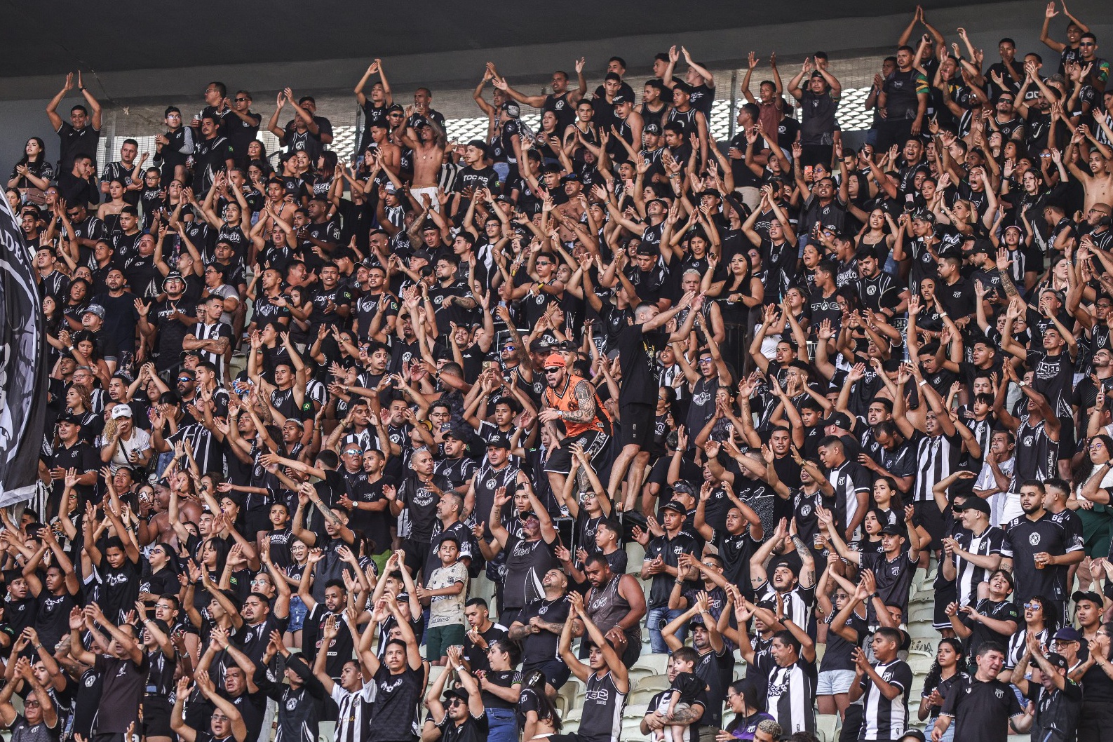 Ceará abre check-in para duelo contra o Sport pela 26ª rodada da Série B