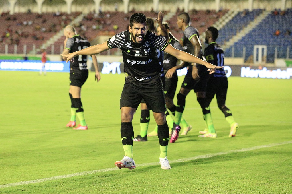 Copa do Nordeste: Zé Roberto estreia com gol e Ceará vence o Sergipe por 1x0