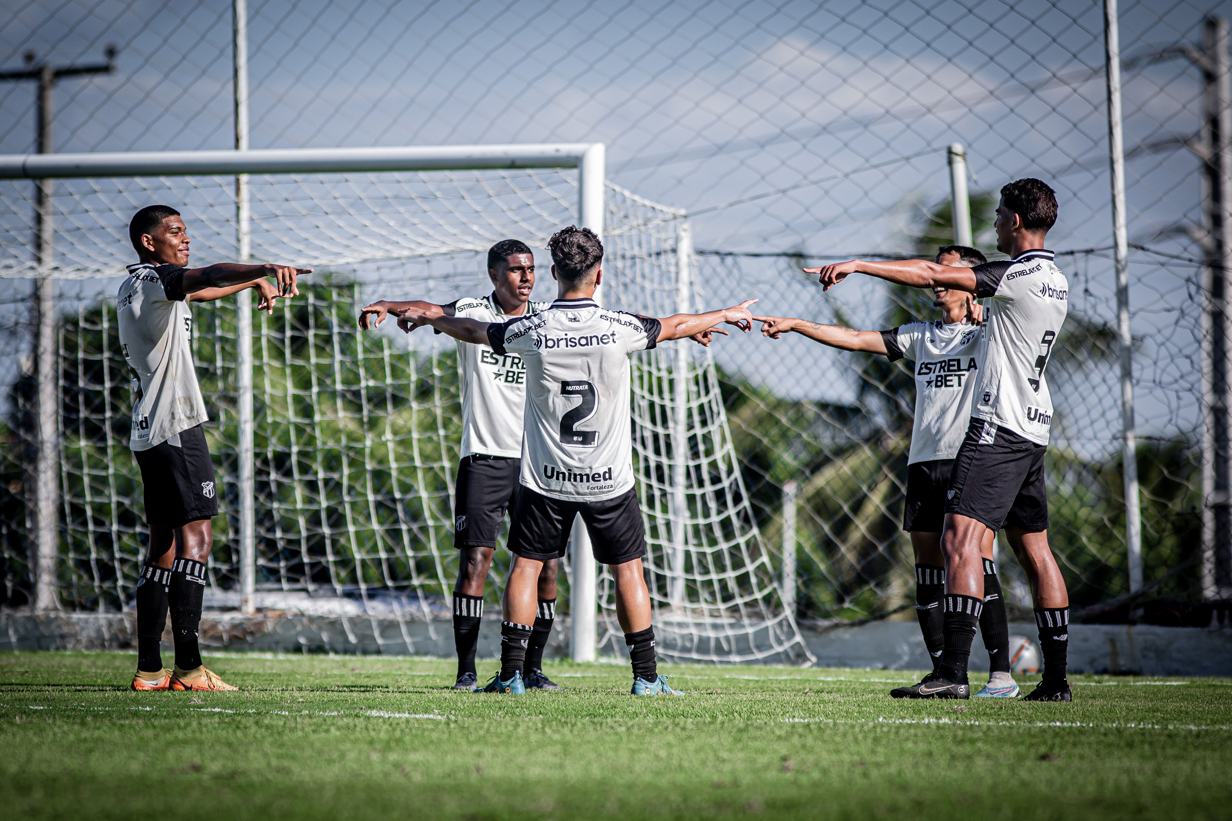 Sub-20: Ceará aplica 6 a 1 no Icasa e avança às semifinais do Campeonato Cearense