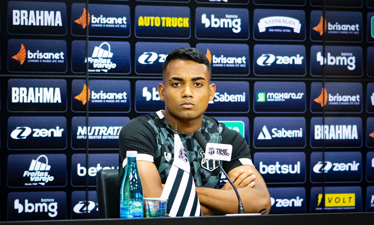 Para jogo contra o Fla, Ceará deve focar em consistência tática ofensiva e defensiva, afirma Airton