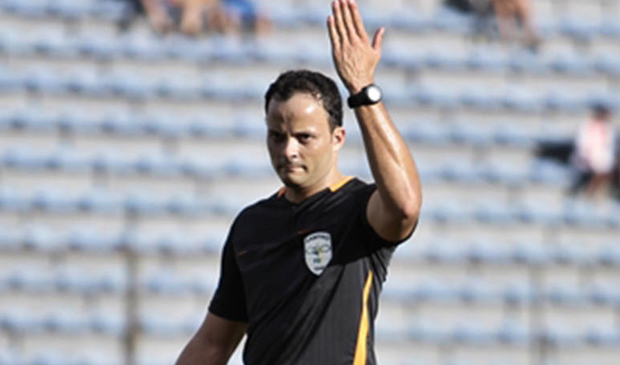 Brasiliense Sávio Pereira será o árbitro de Vila Nova x Ceará