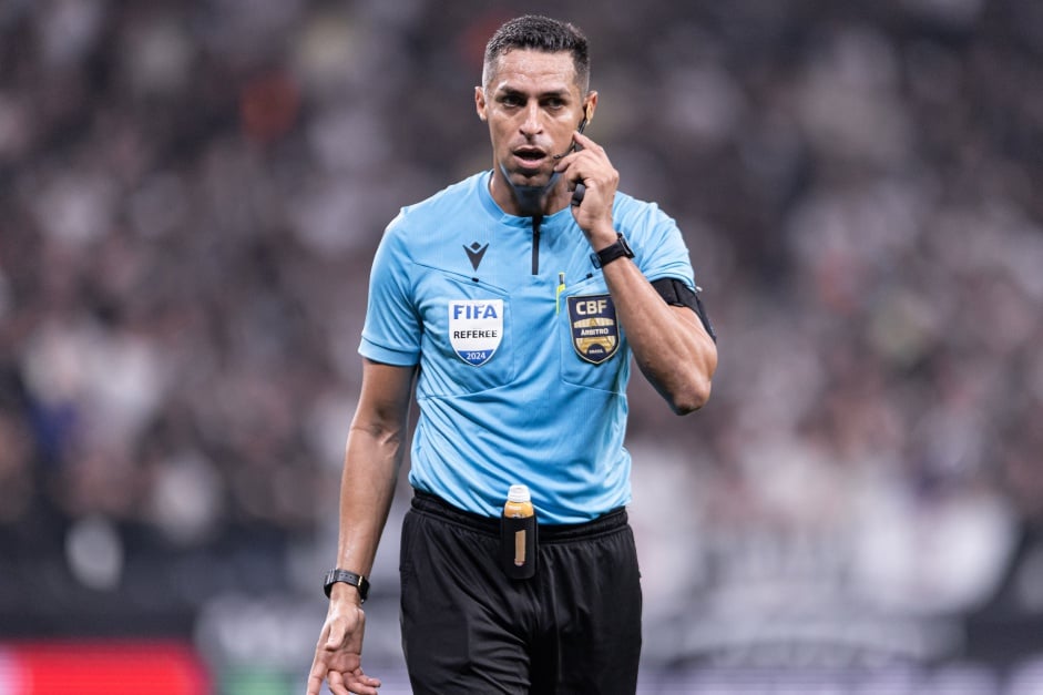 Pernambucano Rodrigo José Pereira de Lima apita Flamengo x Ceará, pelo Brasileirão