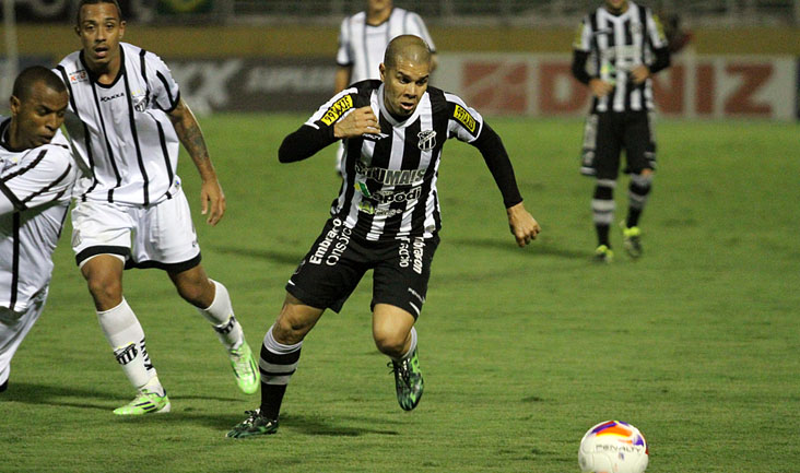 Desatento na etapa final, Ceará perde para o Bragantino: 3 x 0