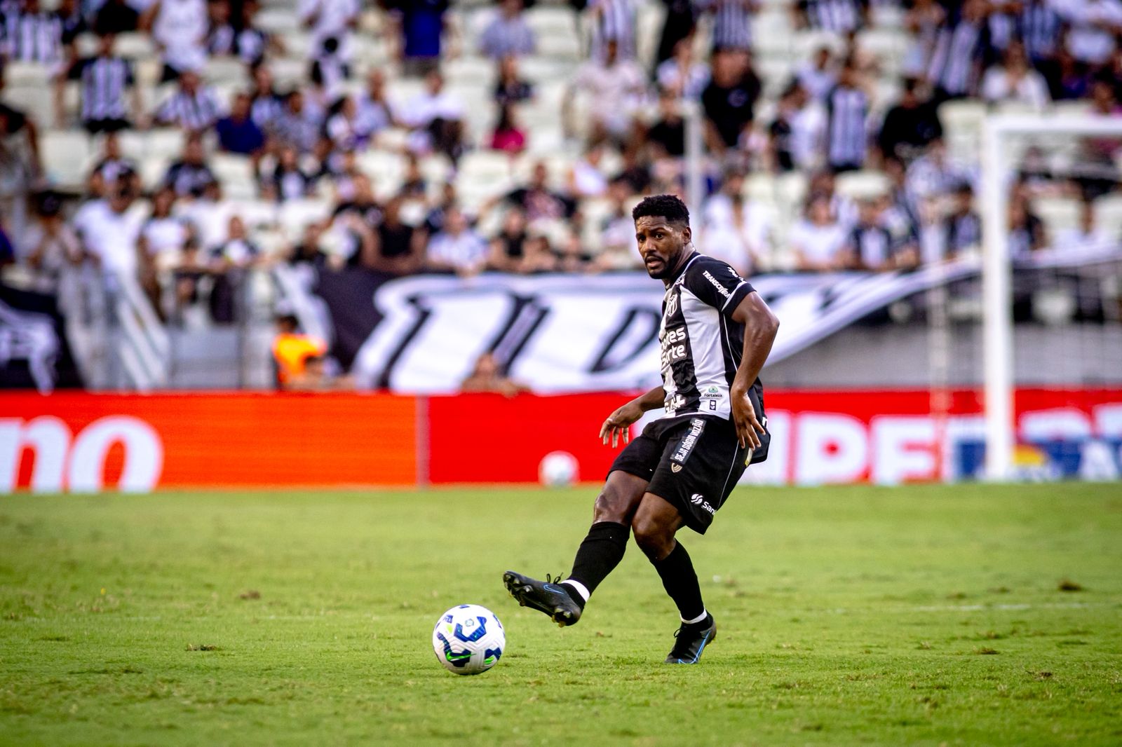 Camp. Brasileiro: No Castelão, Ceará recebe o Santos no encerramento da 27ª rodada do Brasileirão