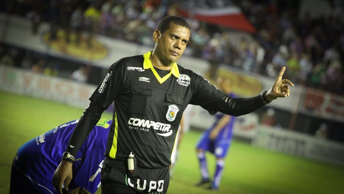 Confira o trio de arbitragem para a partida entre Sampaio Corrêa e Ceará