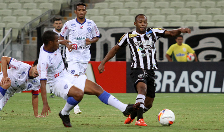 Em jogo de ataque contra defesa, Ceará erra muito e empata sem gols