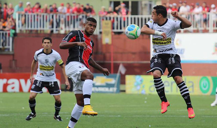 Jogando fora de casa, Ceará perde para o Joinville: 3 x 0