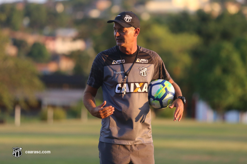 Lisca: “Jogar com 12 é diferente. Nosso torcedor sabe da importância que tem”