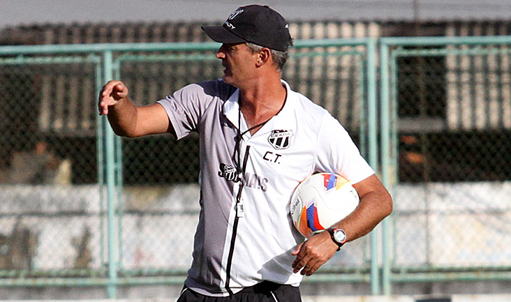 Lisca deixa o comando técnico do Alvinegro