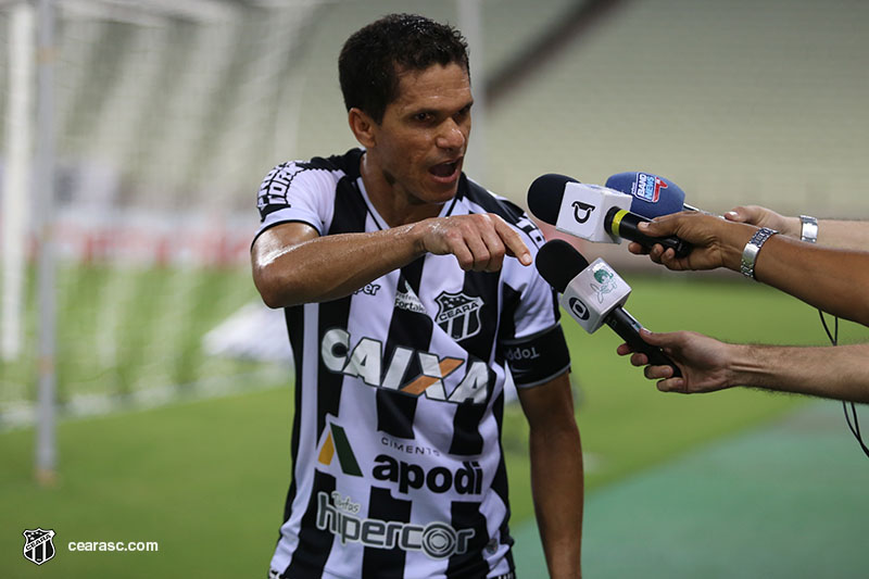 Magno Alves prega concentração, dedicação e raça para vencer o Ferroviário