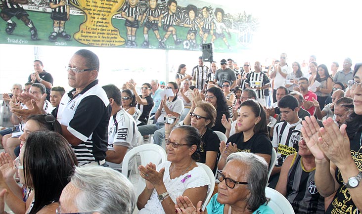 Aniversário alvinegro começou com missa especial na sede do clube