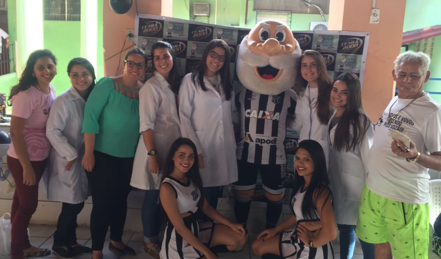 Lar Torres de Melo recebe visita especial de projetos do Ceará S.C