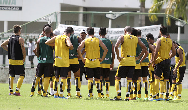 Vozão volta aos trabalhos na terça-feira com portões abertos