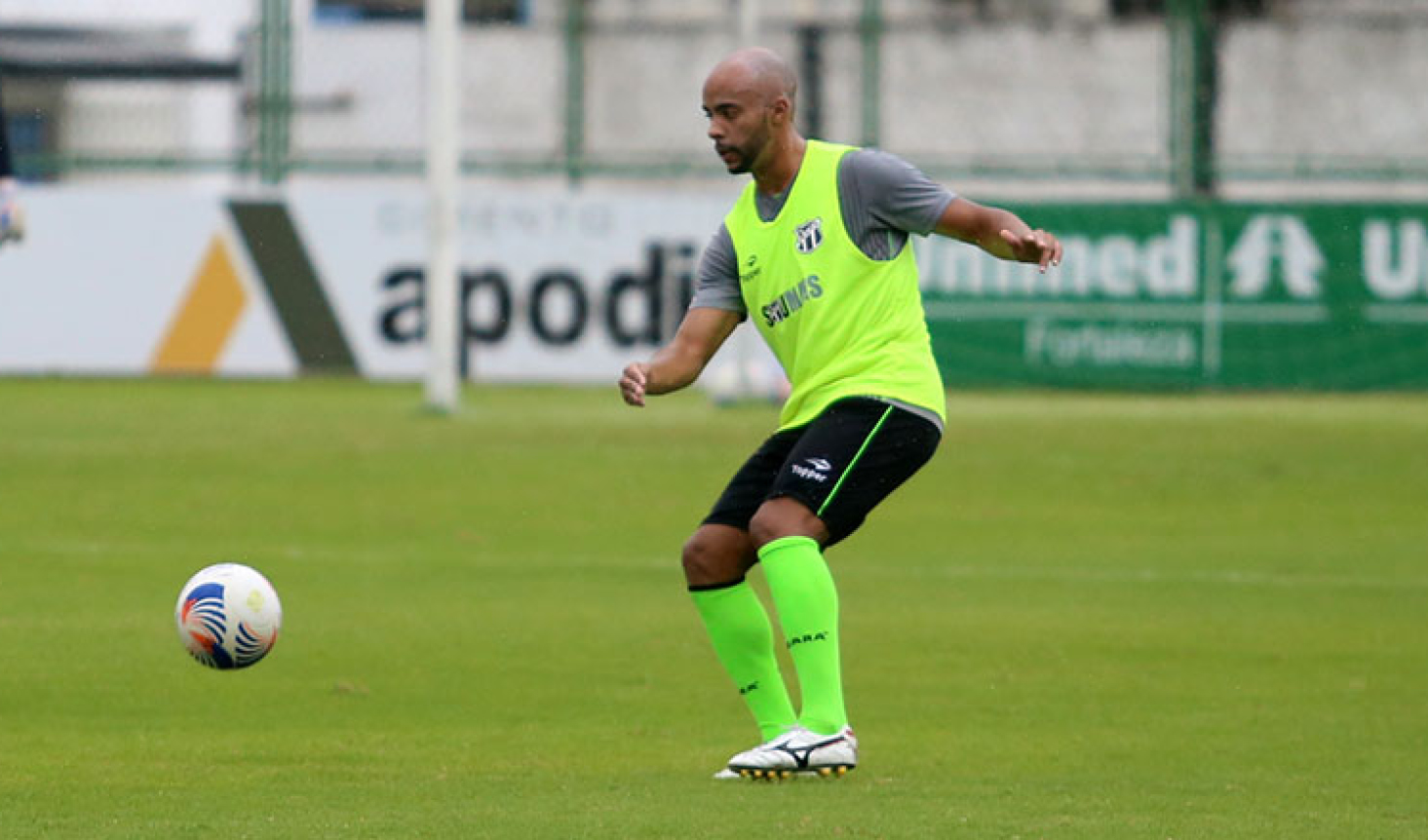 No Vovozão, elenco alvinegro encerra semana com treino técnico-tático