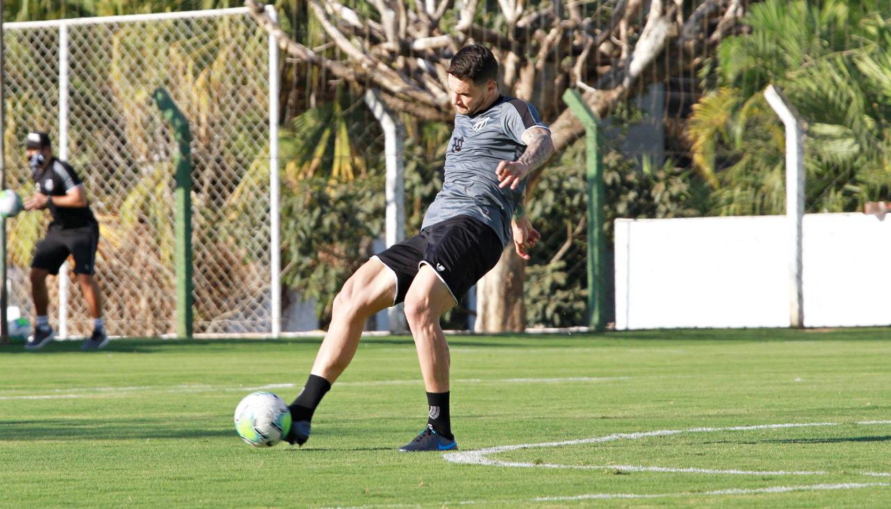Pagnussat fala sobre partida contra o Corinthians: “Estamos muito conscientes que precisamos dos três pontos”