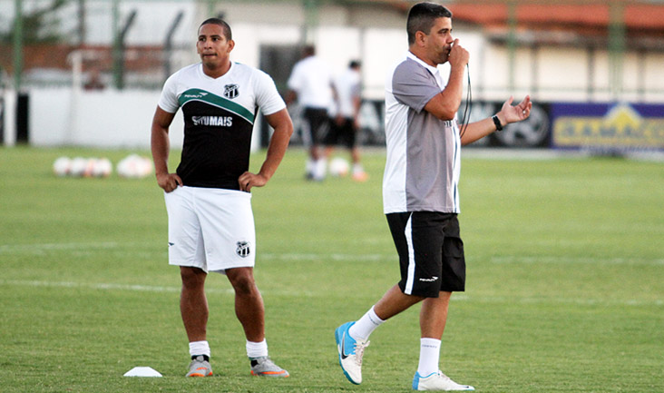 Sob o comando de Marcelo Cabo, grupo trabalhou nesta tarde