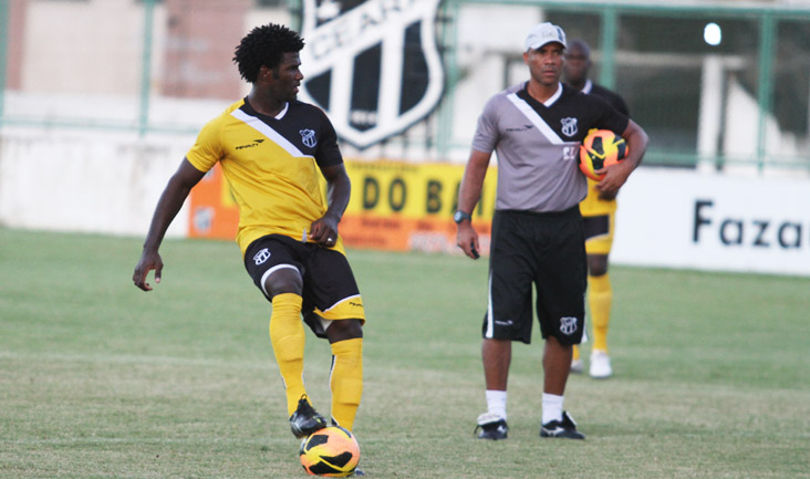 Elenco voltou aos treinamentos e Sérgio Soares comandou coletivo