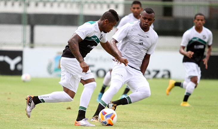 Elenco alvinegro finalizou a preparação para o Clássico-Rei