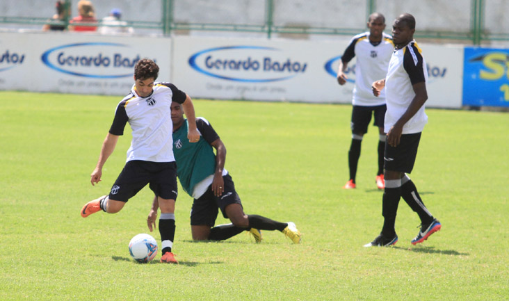 Grupo alvinegro participou de treino coletivo nesta manhã