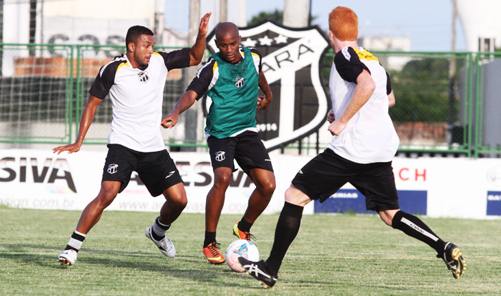 Elenco do Vovô participou de treino coletivo no Vovozão