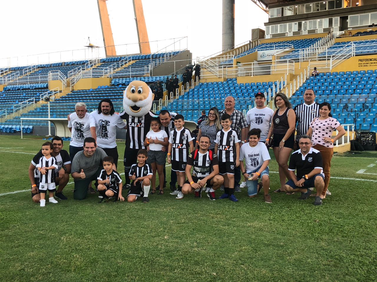 Unimed realiza ação em homenagem ao mês dos pais, no Estádio Presidente Vargas