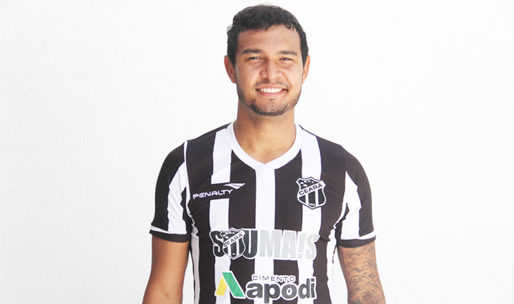 Atacante Vinícius é o novo reforço do Alvinegro Cearense